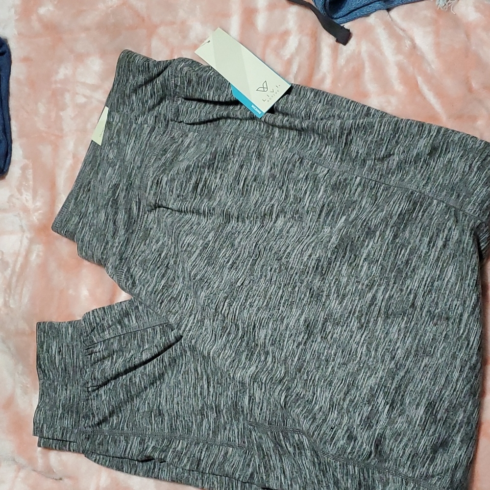 Livi activ wicking pant size 14/16